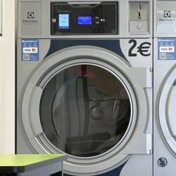 Seven euros to wash and dry. Same cost as transporting my bag, which I didn't do today.
