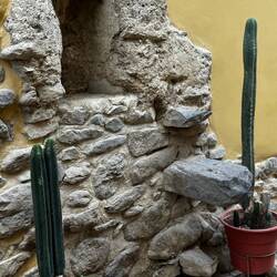Home build on Inca wall