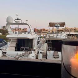 Ein letzter Abend am Hafen