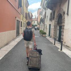 Walking to Verona flat