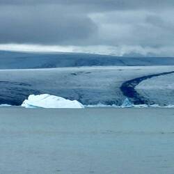 The Glacier that feeds the Lagoon