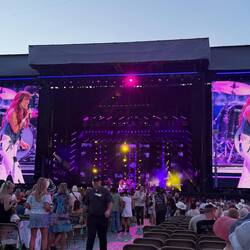 Jo Dee Messina