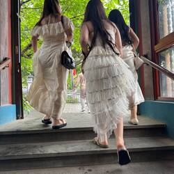 Ladies dress up, to ensure photos show them at their best. I was definitely the underdressed!