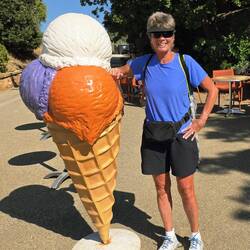 Photo only...we resisted buying ice cream 😉.