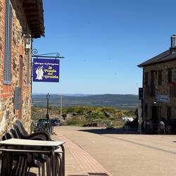 You can actually see Astorga from up here. Not in this pic; I wasn't walking back down far enough.