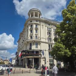 Bristol Hotel where we had breakfast, an original building