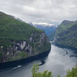 Aussicht in den Geirangerfjord und den 7 Schwestern