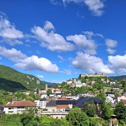 Fast blauer Himmel über Jajca