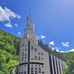 Moderne Kirche
