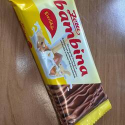 Diese Eierlikör-Schokolade probieren wir später noch.