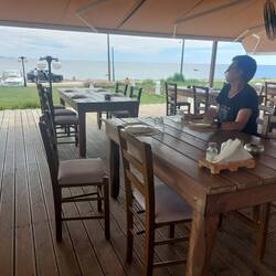 Restaurant des Stellplatzes, ca 50 Meter vom Finchen entfernt