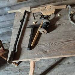 Verwendetes Handwerkszeug, gebaut nach alten Mustern des 14. Jhd.