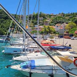 Rundblick Hafen Poros
