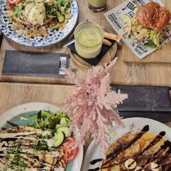 Mittagessen im THE CORNER