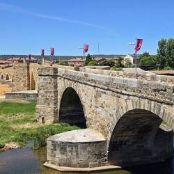 Bridge into Hospital de Orbigo