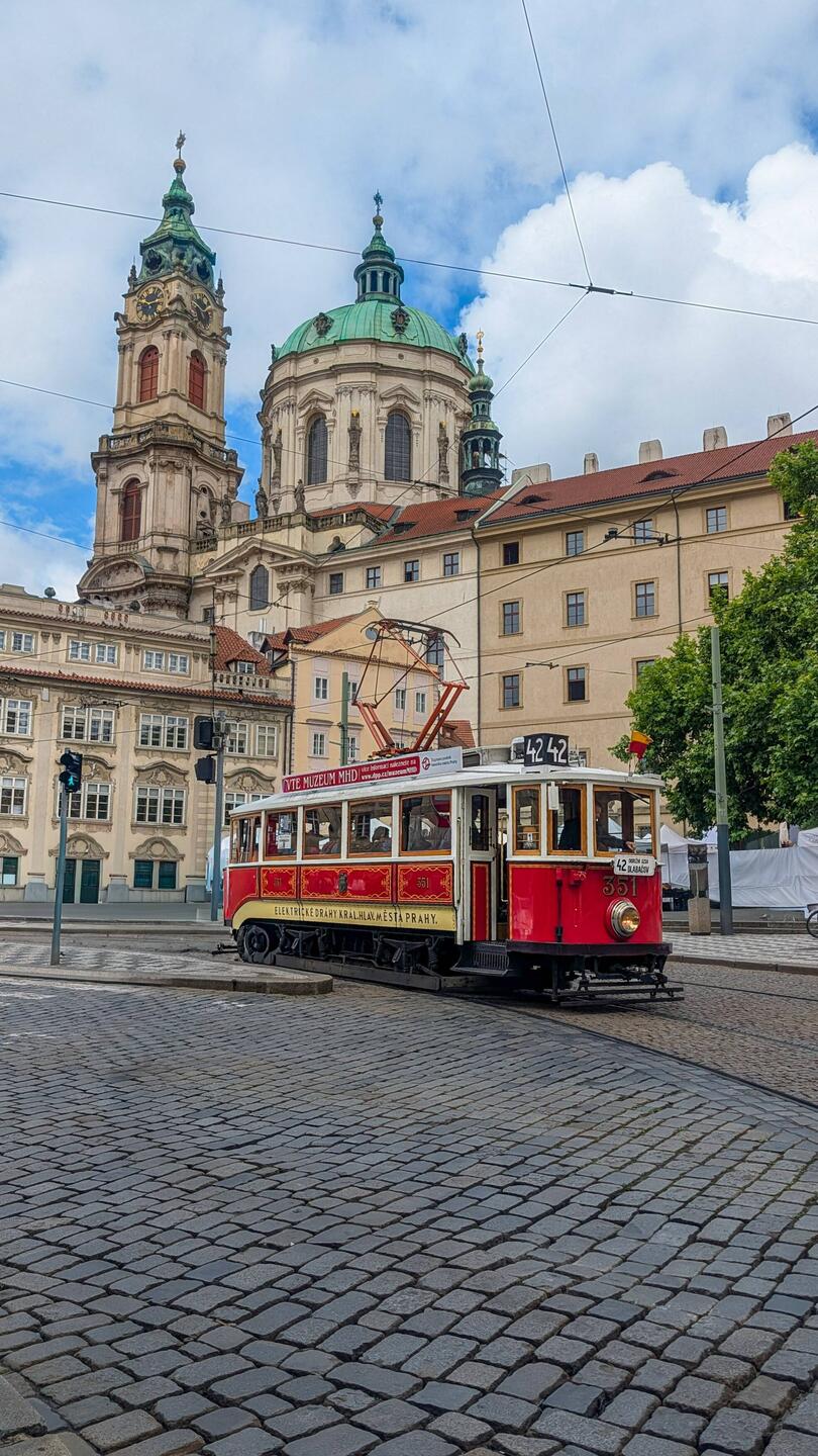 historic hop on hop off tram