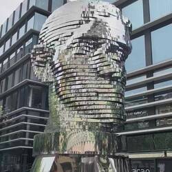 rotating head of Franz Kafka