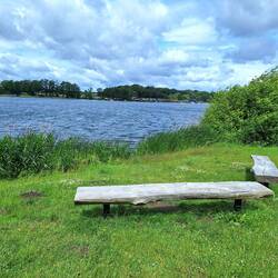 Einladender Platz mit Blick auf den südlichen Schweriner See