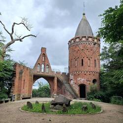 Die künstliche Reppiner Burg