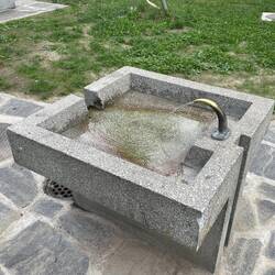 Hier gibt's schönes Quellwasser aus den Alpen in bester Trinkwasserqualität