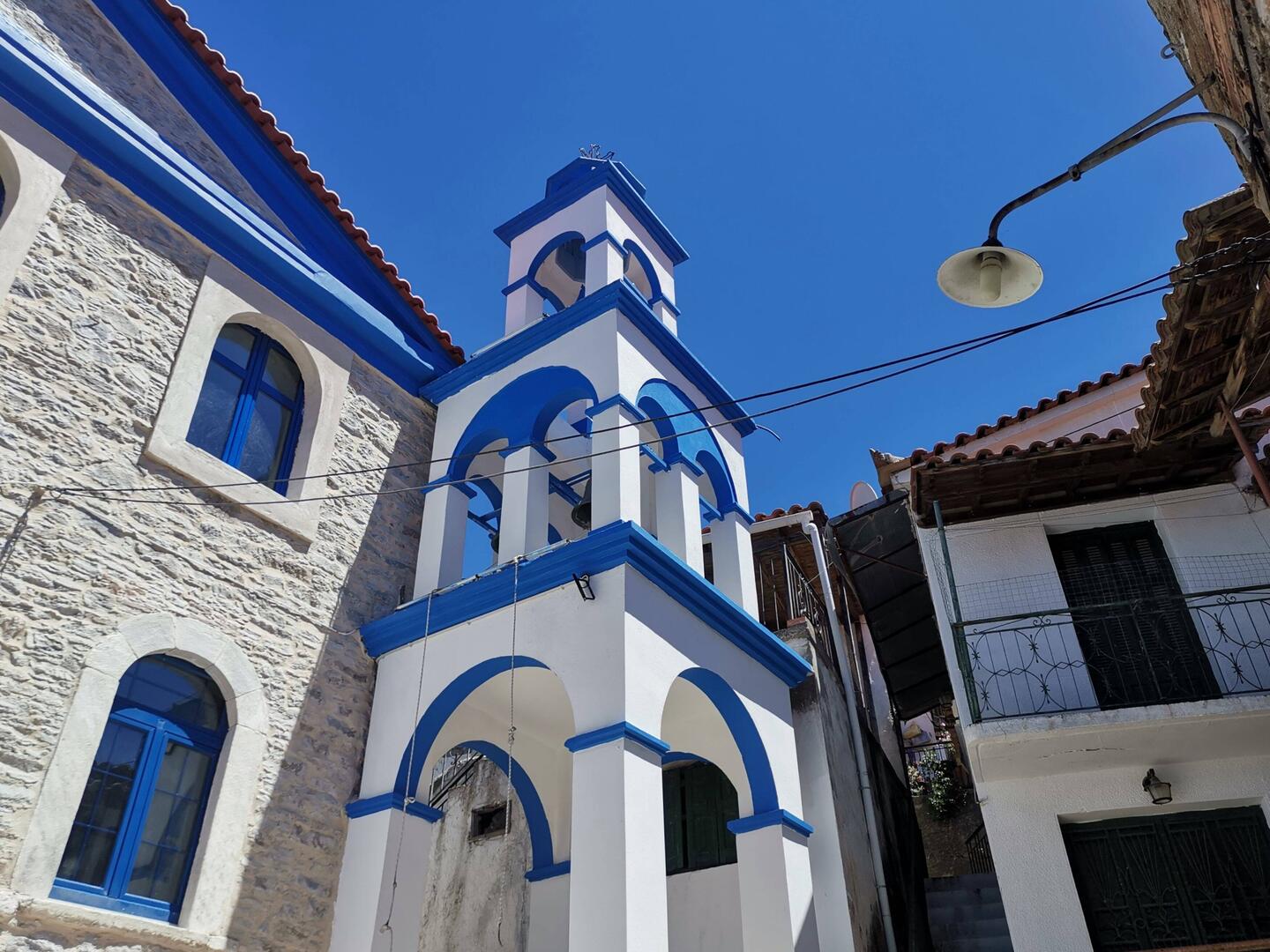 Church in Manolates!