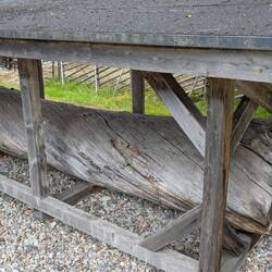 Kelo-Holz aus Jahrhunderte alten, im Stehen vertrockneten Kiefern