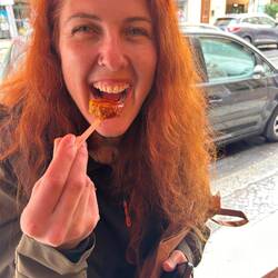 Ohne echte Currywurst können wie Berlin nicht verlassen.