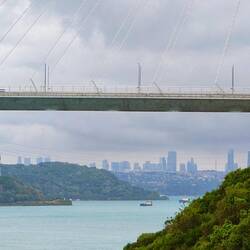 Die Skyline von Instanbul im Hintergrund