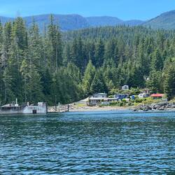McMullen Point. Interesting dock or something...