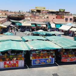 Fruit juice stores in el fna market