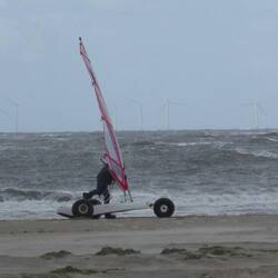 Dieser Strandsegler hat ...