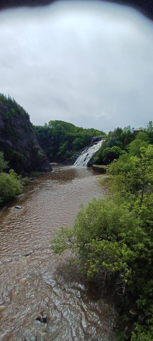 Kleiner Wasserfall