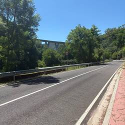 The interstate up above that seems to keep most cars off this road.