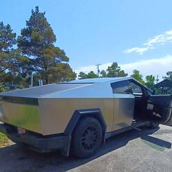 Der neueste selbstfahrende Pickup von Tesla🙃🤪