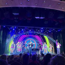 After dinner show - very good!