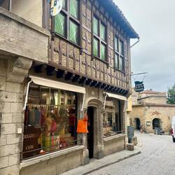 Jolies petites maisons dans les rues de la cité