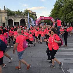 A sea of pink, as hundreds of walkers set out (at 9pm!) on a 5K/10K walk.