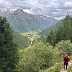 Blick ins Tal nach Rein in Taufers