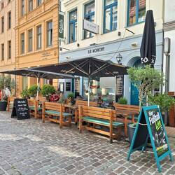 Biergarten des "La Bouche et El Pato"