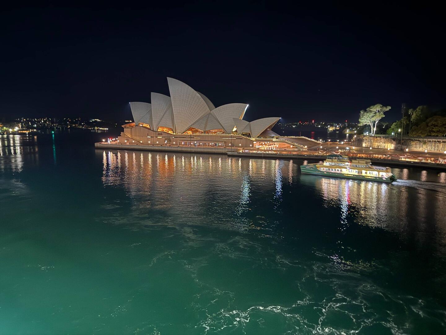 Pre dawn Opera House