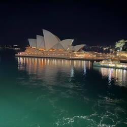 Pre dawn Opera House