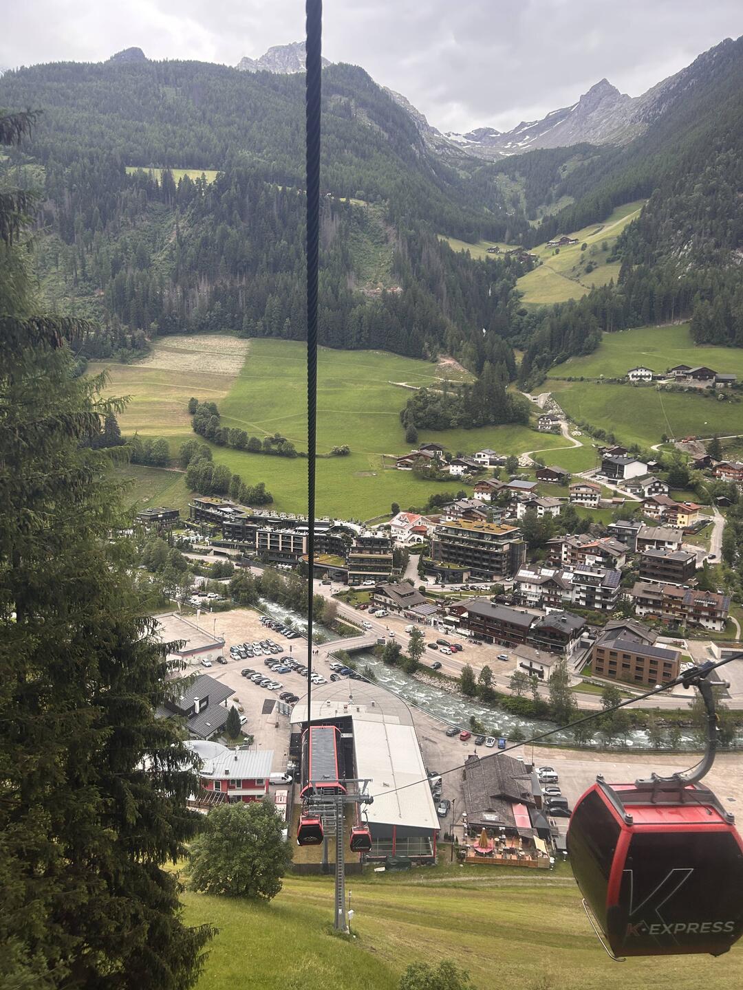 Auffahrt zum Klausberg