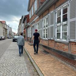 Bernd begleitet uns noch bis zur Abfahrt.