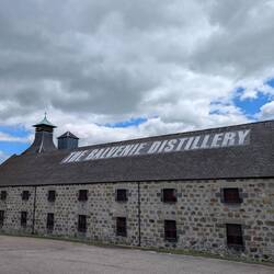 Dagegen wirkt Balvenie wie Oma's Stube ;)