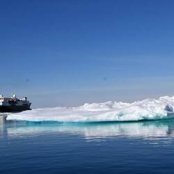 Flat sea ice is salt water from the ocean