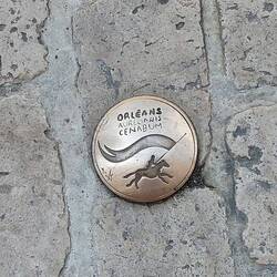 Die gibt es überall in Orleans. Pourquoi? Je ne sais pas...