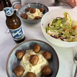 Köttbullar