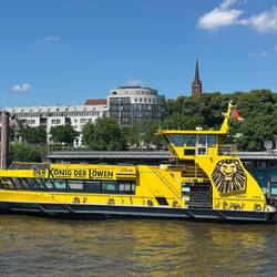 Mit dem Boot zum Musical.