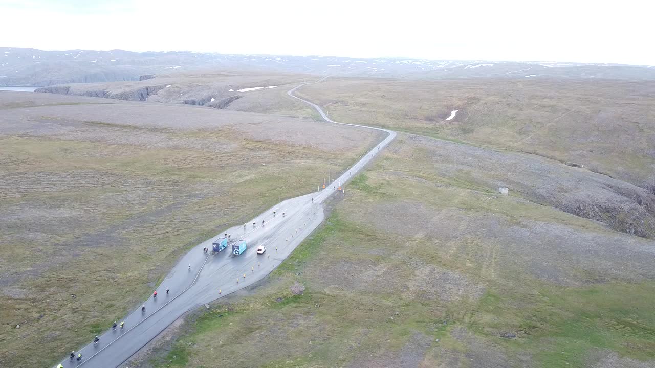 Riders storming South right after the race has begun