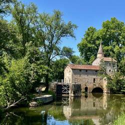 Un des moulins dans le Lot en arrivant à Cahors